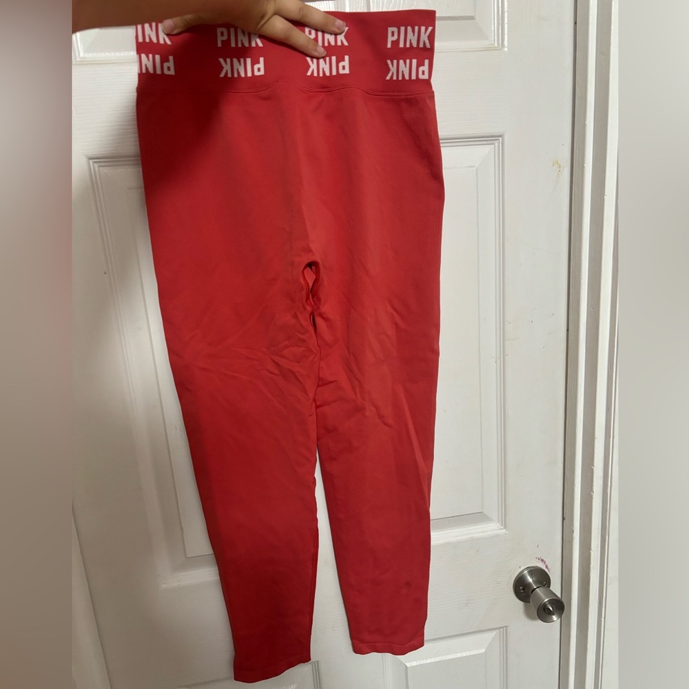 Victoria’s Secret leggings